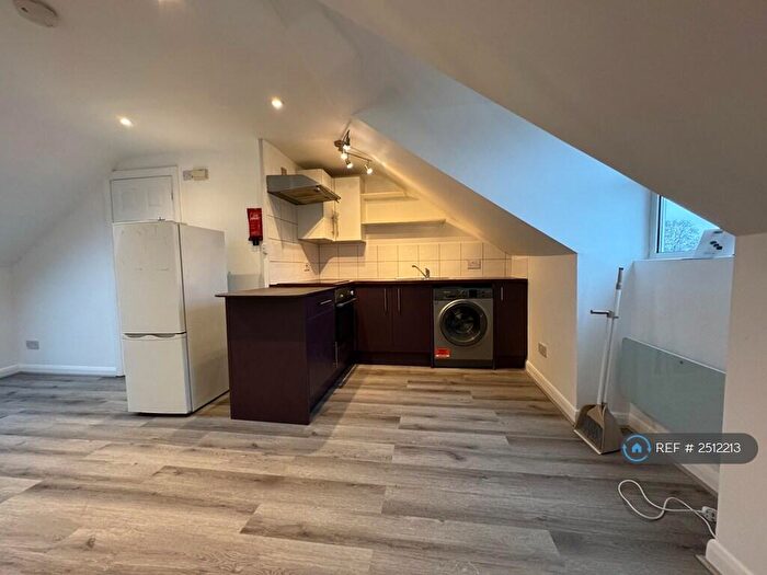 Studio To Rent In Brockley Road, London, SE4