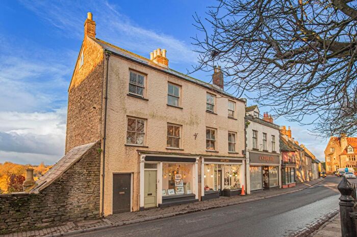 3 Bedroom Apartment To Rent In Gloucester Street, Malmesbury, SN16