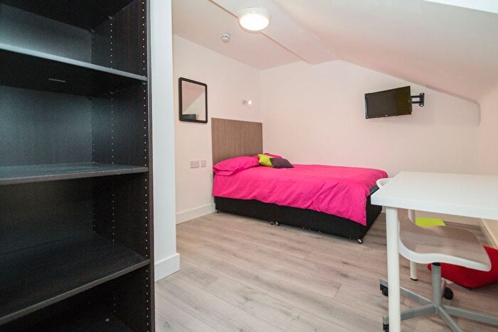 6 Bedroom Terraced House To Rent In Empress Road, Kensington, Liverpool, L7