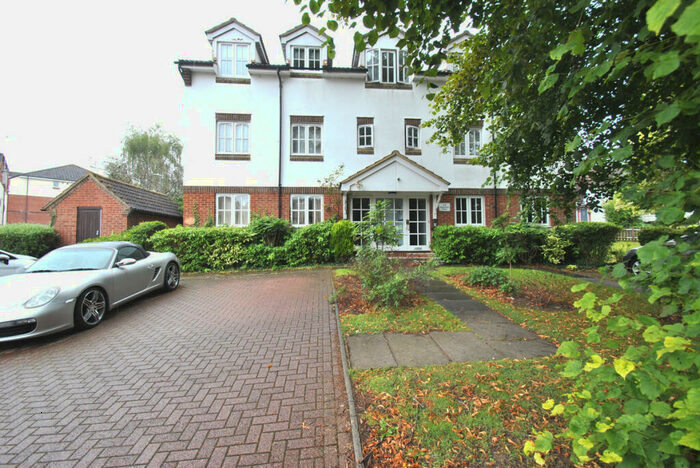 1 Bedroom Apartment To Rent In Rosemont Close, Letchworth Garden City, SG6