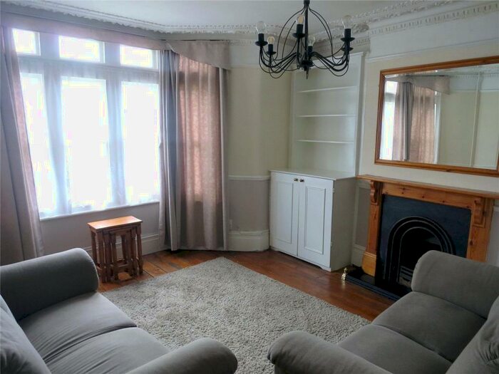 1 Bedroom Apartment To Rent In Oldbury Court Road, Fishponds, Bristol, BS16