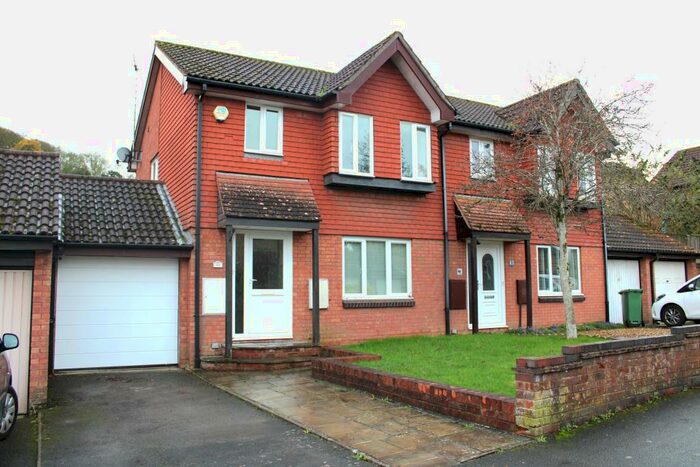 3 Bedroom Semi-Detached House To Rent In South Western Yeovil, Somerset, BA20
