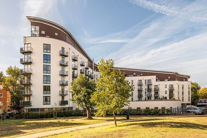 3 Bedroom Flat For Sale In Alscot Road, Bermondsey, SE1