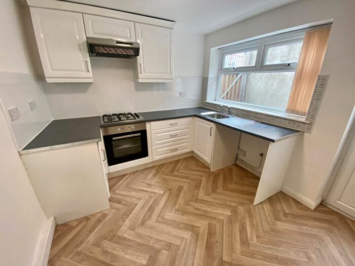 3 Bedroom House To Rent In Sapphire Street, L13