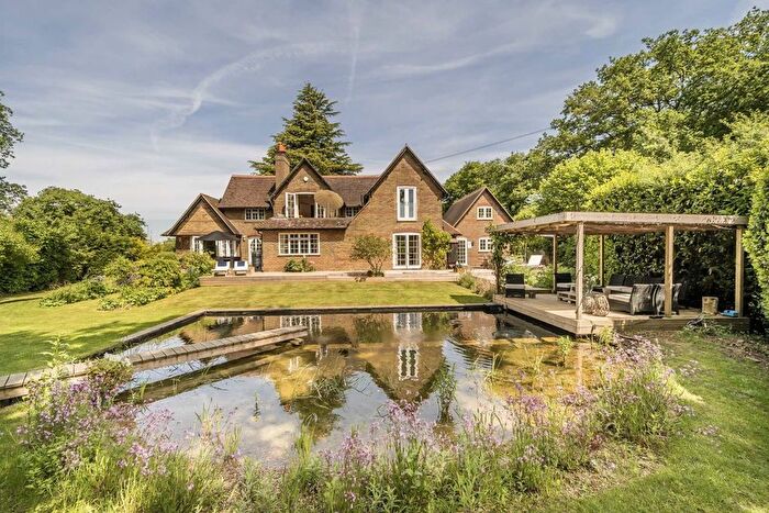 4 Bedroom Detached House To Rent In Ebbisham Lane, Tadworth, KT20