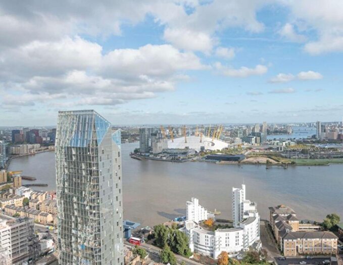 1 Bedroom Apartment To Rent In Marsh Wall, London, E14