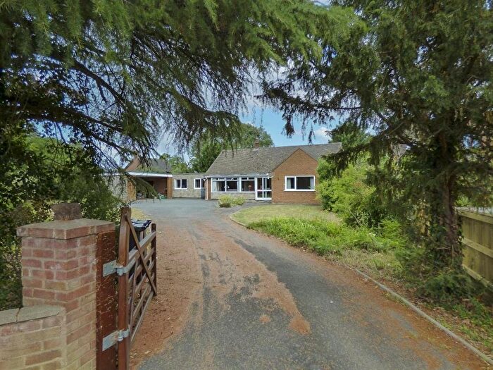 4 Bedroom Bungalow For Sale In Treloen, Roberts End, Hanley Swan, Malvern, WR8