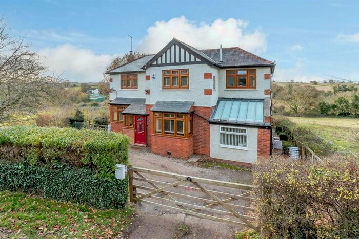 5 Bedroom Detached House For Sale In Northampton Road, Blisworth, Northampton, NN7