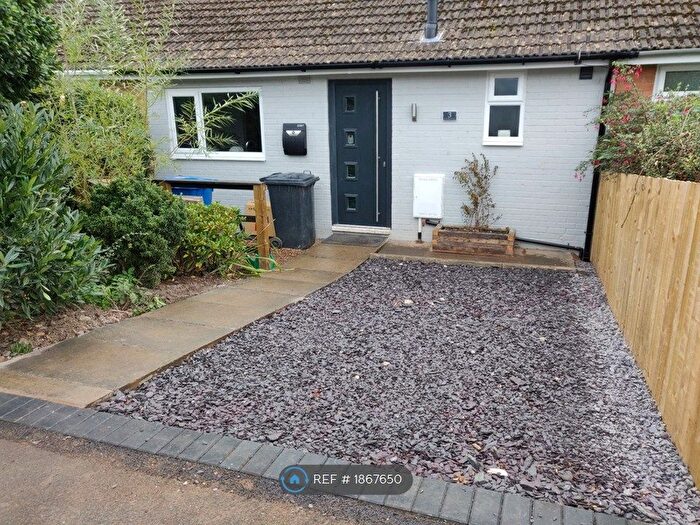 1 Bedroom Bungalow To Rent In Mardale Court, Chesterfield, S41