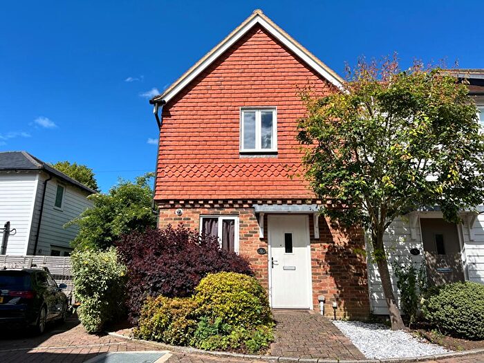 2 Bedroom Terraced House For Sale In High Street, Eynsford, Dartford, DA4