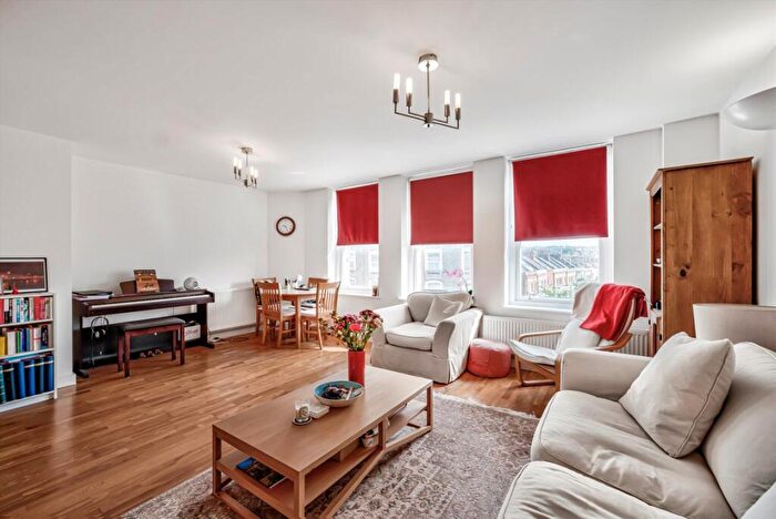 1 Bedroom Flat For Sale In Willesden Lane, Kilburn, NW6