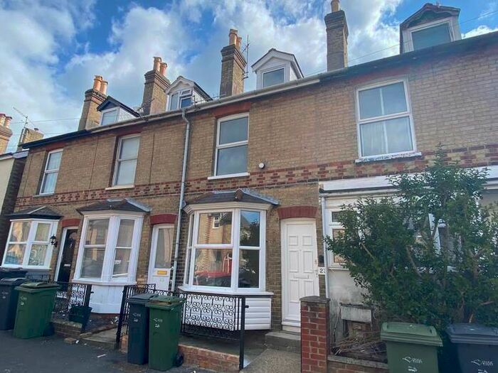 3 Bedroom Terraced House To Rent In Kings Road, East Cowes, PO32