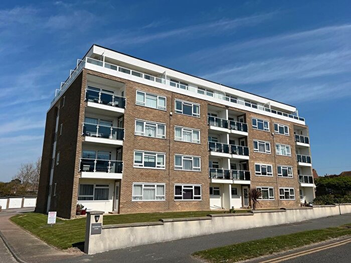 2 Bedroom Flat For Sale In Westbourne Court, Cooden Drive, Bexhill On Sea, TN39