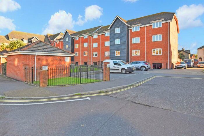 2 Bedroom Flat To Rent In Priory Avenue, Southampton, SO17