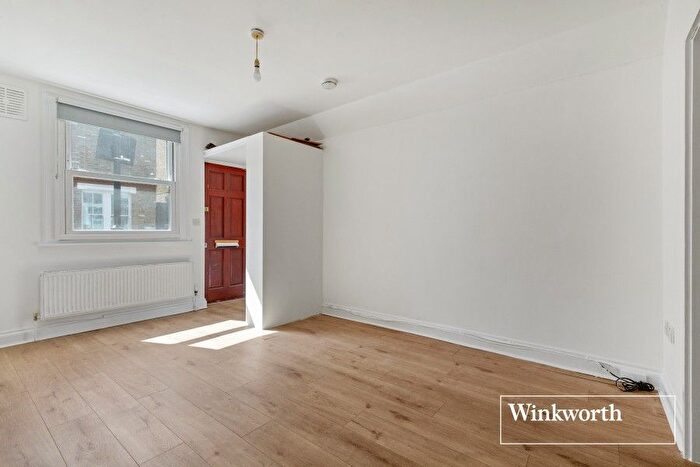 1 Bedroom Flat To Rent In Wooler Street, London, SE17