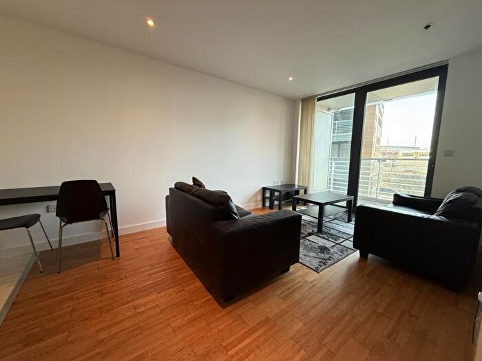 2 Bedroom Apartment To Rent In St Georges Island, Kelso Place, Manchester, M15