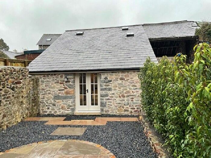 2 Bedroom End Of Terrace House For Sale In Church Street, Llangadog, Carmarthenshire., SA19