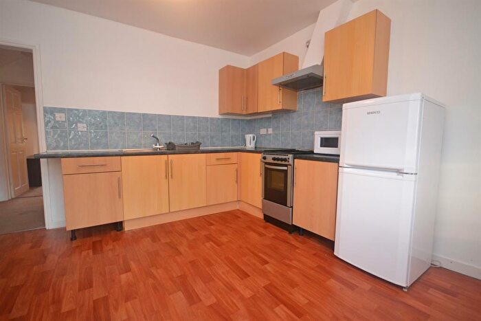 1 Bedroom Flat To Rent In Berkeley Avenue, RG1