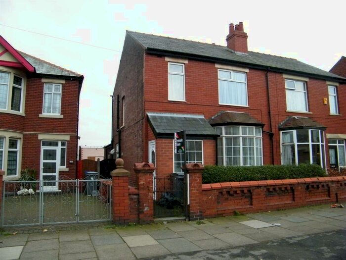 3 Bedroom Semi-Detached House To Rent In Highfield Road, Blackpool, FY4