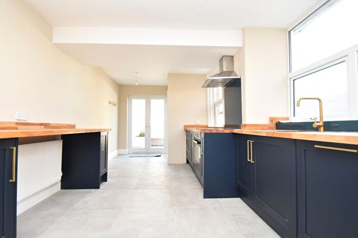 4 Bedroom Terraced House To Rent In Havelock Road, Southsea, Hampshire, PO5