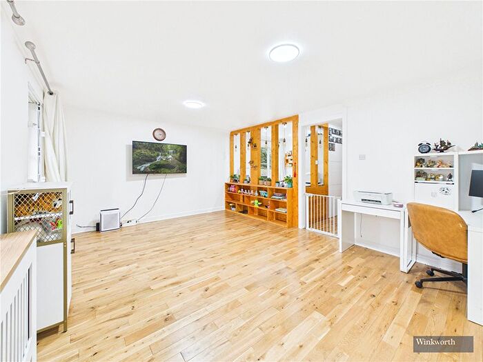 2 Bedroom Flat For Sale In Sheepcote Road, Harrow, Middx, HA1