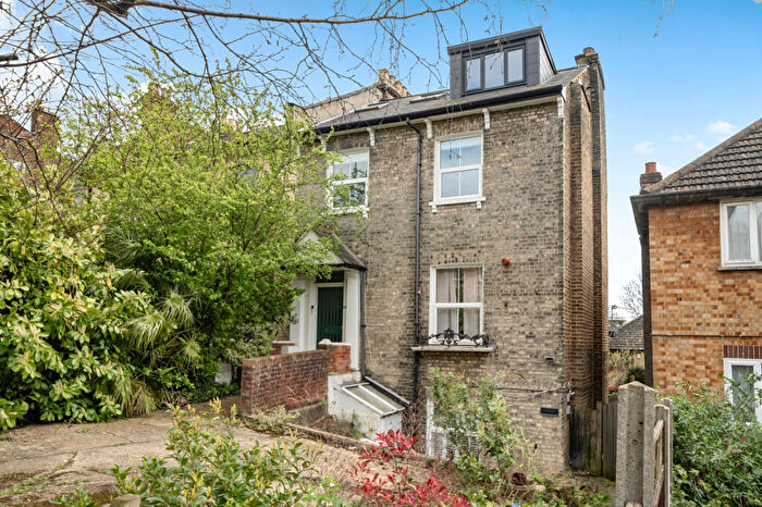 1 Bedroom Apartment For Sale In St German's Road, London, SE23