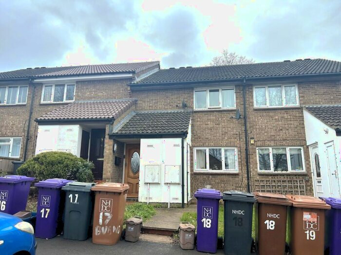 1 Bedroom Ground Maisonette To Rent In Burns Close, Hitchin, SG4