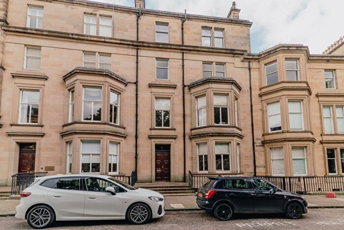 1 Bedroom Flat For Sale In Rothesay Terrace, Edinburgh, EH3