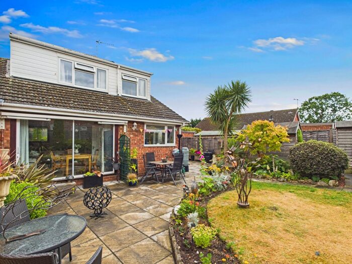 2 Bedroom Bungalow For Sale In Honeywood Road, Worcester, Worcestershire, WR2