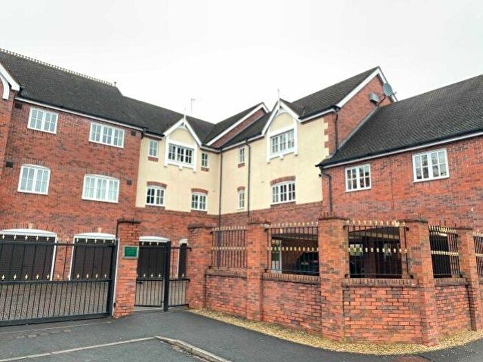 2 Bedroom Flat To Rent In Cygnet Close, Compton, Wolverhampton, WV6