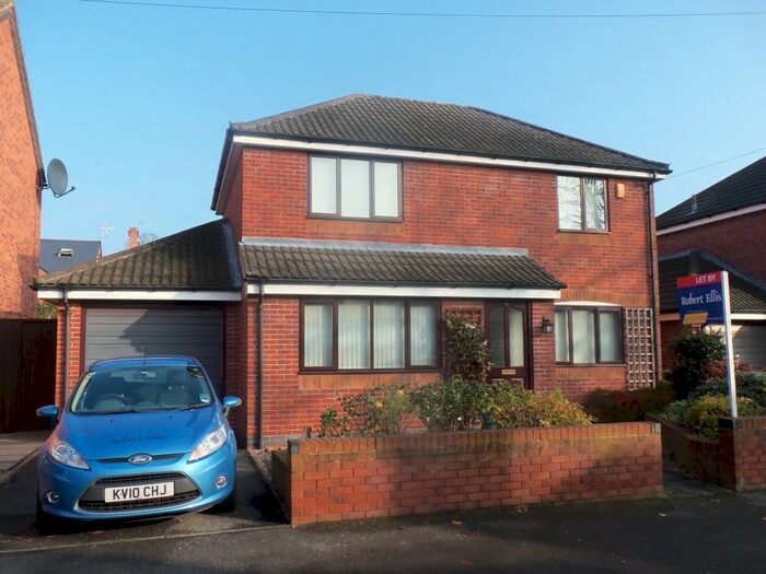 3 Bedroom Detached House To Rent In Broadgate Avenue, Beeston, Nottingham NG9