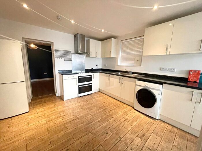 2 Bedroom Apartment To Rent In Clemens Street, Leamington Spa, CV31