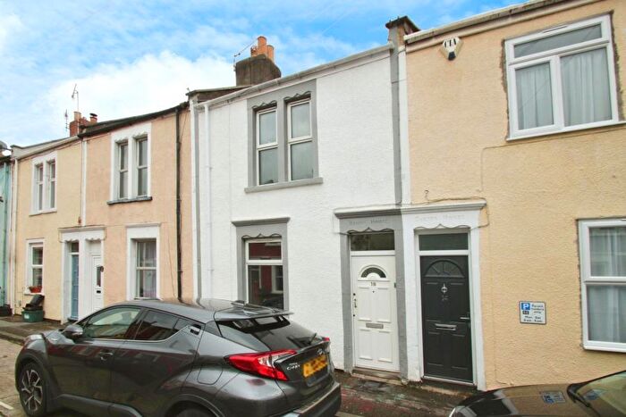 2 Bedroom Terraced House To Rent In Exmoor Street - Southville, BS3