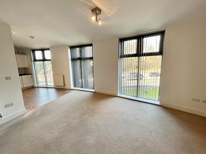 2 Bedroom Apartment To Rent In Stourton - Stewponey Court, DY7