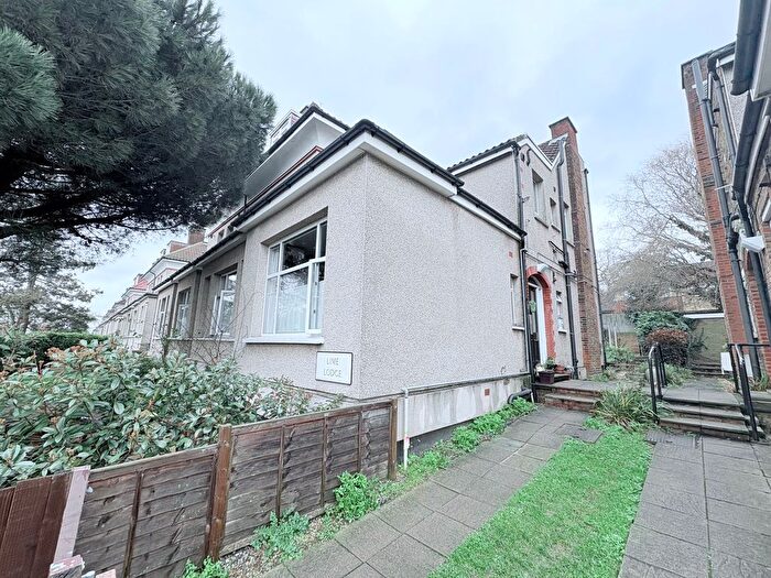 Studio For Sale In Montalt Road, Woodford Green, IG8