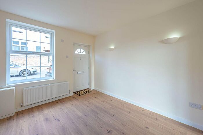 2 Bedroom End Of Terrace House For Sale In Barr Street, Dudley, DY3