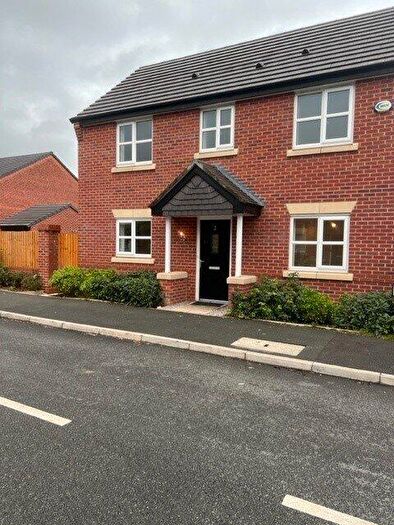 3 Bedroom Detached House To Rent In Crompton Gardens, Bolton, BL1