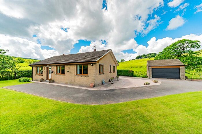 3 Bedroom Bungalow For Sale In Shawcliffe Lane, Great Harwood, BB6