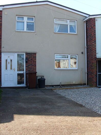 3 Bedroom Terraced House To Rent In High Dells, Hatfield, AL10