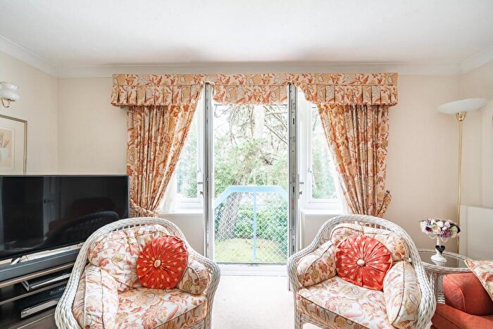 2 Bedroom Property For Sale In Lindsay Road, Poole, BH13