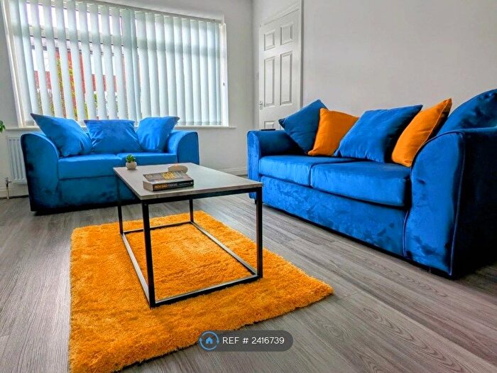 3 Bedroom Semi-Detached House To Rent In Overlinks Drive, Salford, M6