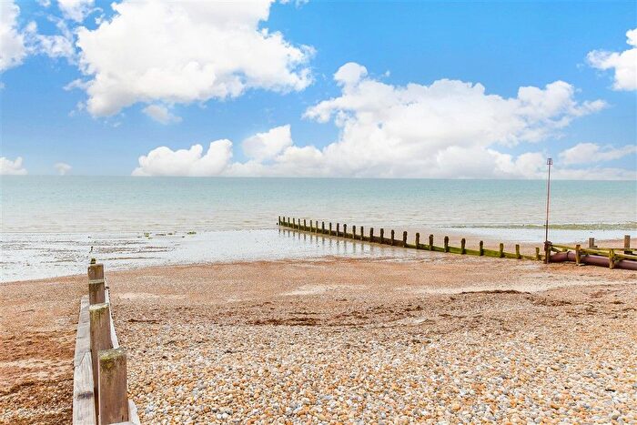 1 Bedroom Flat For Sale In The Esplanade, Bognor Regis, West Sussex, PO21