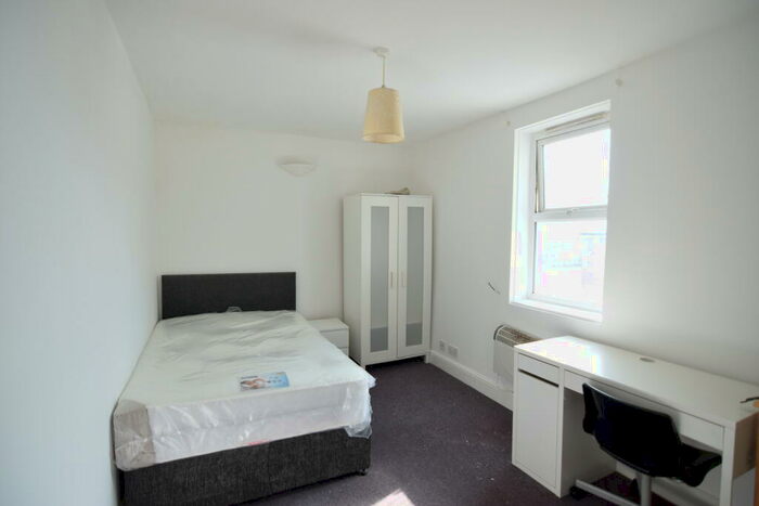 Studio To Rent In Devonshire Place, Brighton, BN2