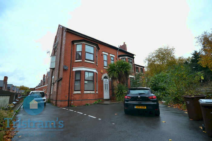 7 Bedroom Semi-Detached House To Rent In Derby Road, Lenton, NG7