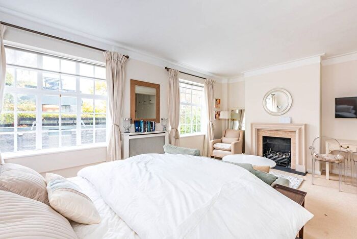 Studio To Rent In Chelsea Manor Gardens, Chelsea, London, SW3
