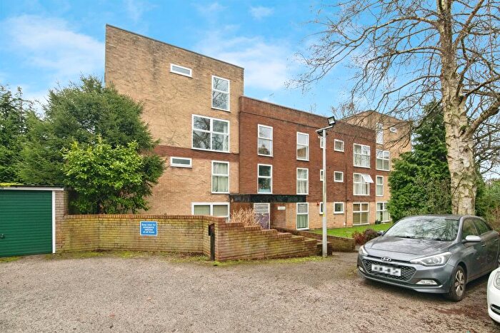 2 Bedroom Flat For Sale In Hamstead Hall Road, Birmingham, B20