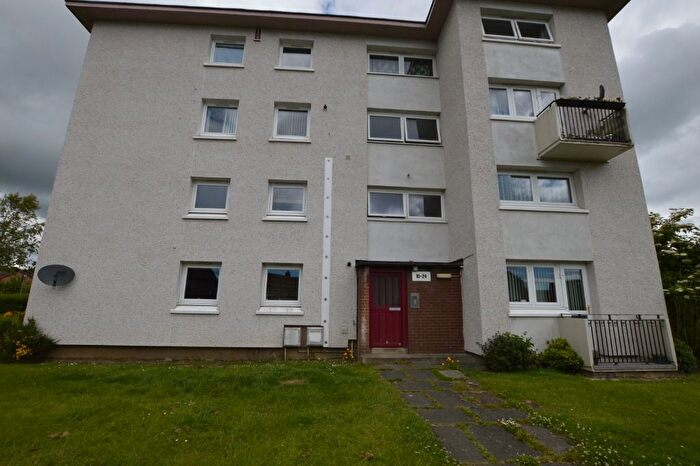 2 Bedroom Flat To Rent In Davaar Drive, Kirkcaldy, KY2