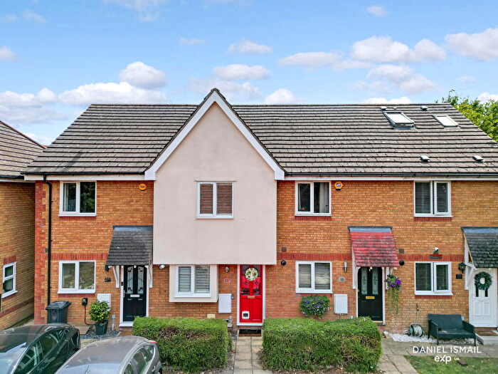 2 Bedroom Terraced House For Sale In Forest Glade, Langdon Hills, Basildon, SS16