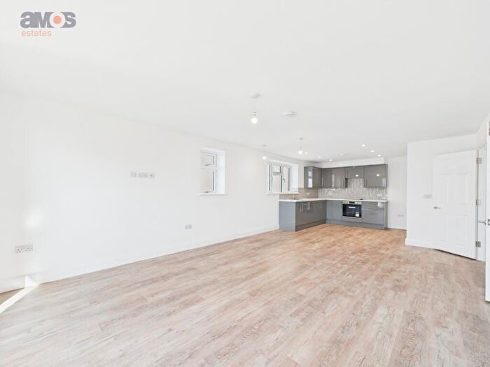 2 Bedroom Apartment To Rent In London Road, Hadleigh, SS7