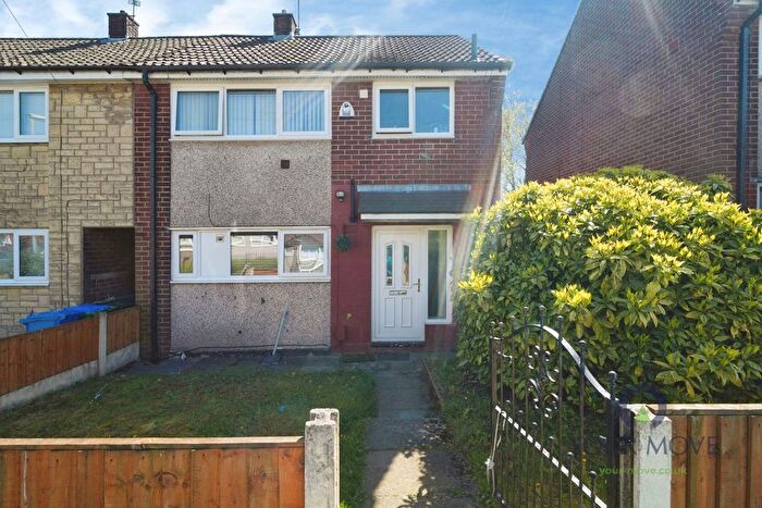 3 Bedroom Semi-Detached House For Sale In Lawson Close, Middleton, Manchester, Greater Manchester, M24